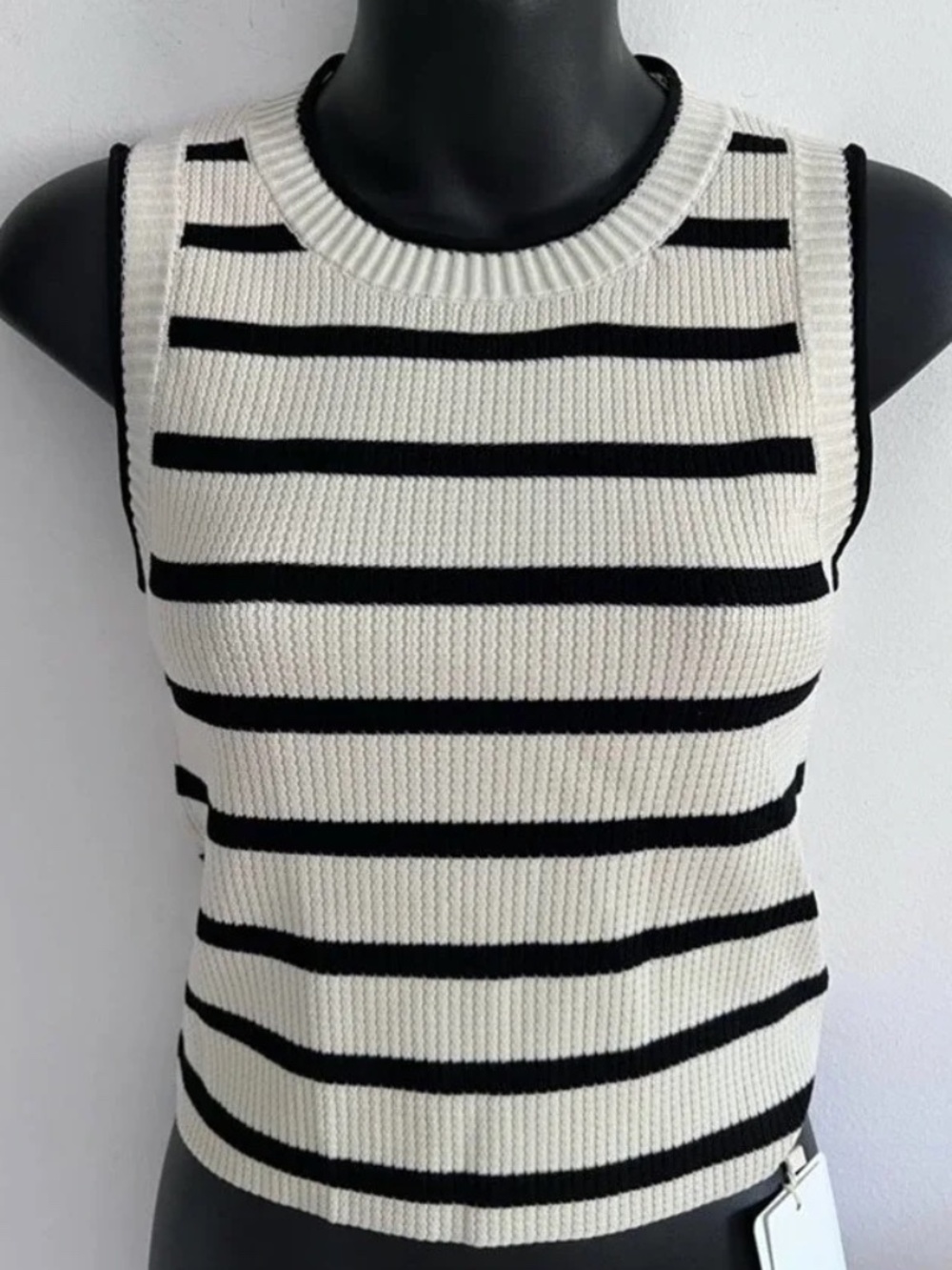 COMMENSE cropped sweater vest